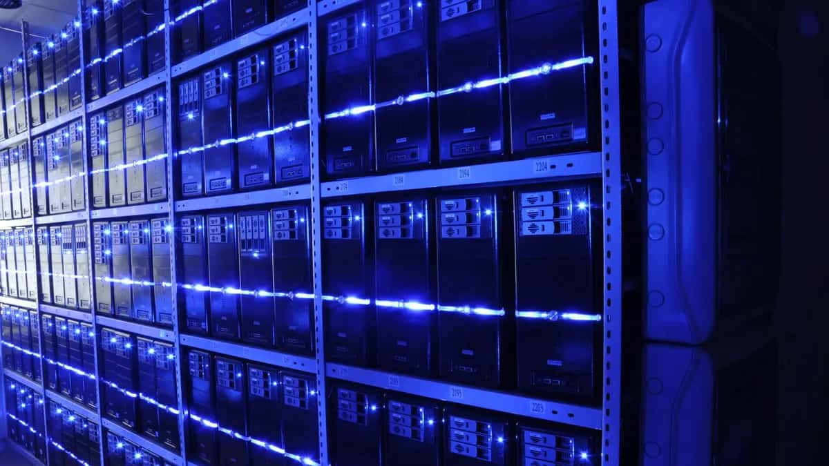 Jev, a IA que não escreve texto: sua criadora vale US$ 7,5 bilhões semanas depois do lançamento