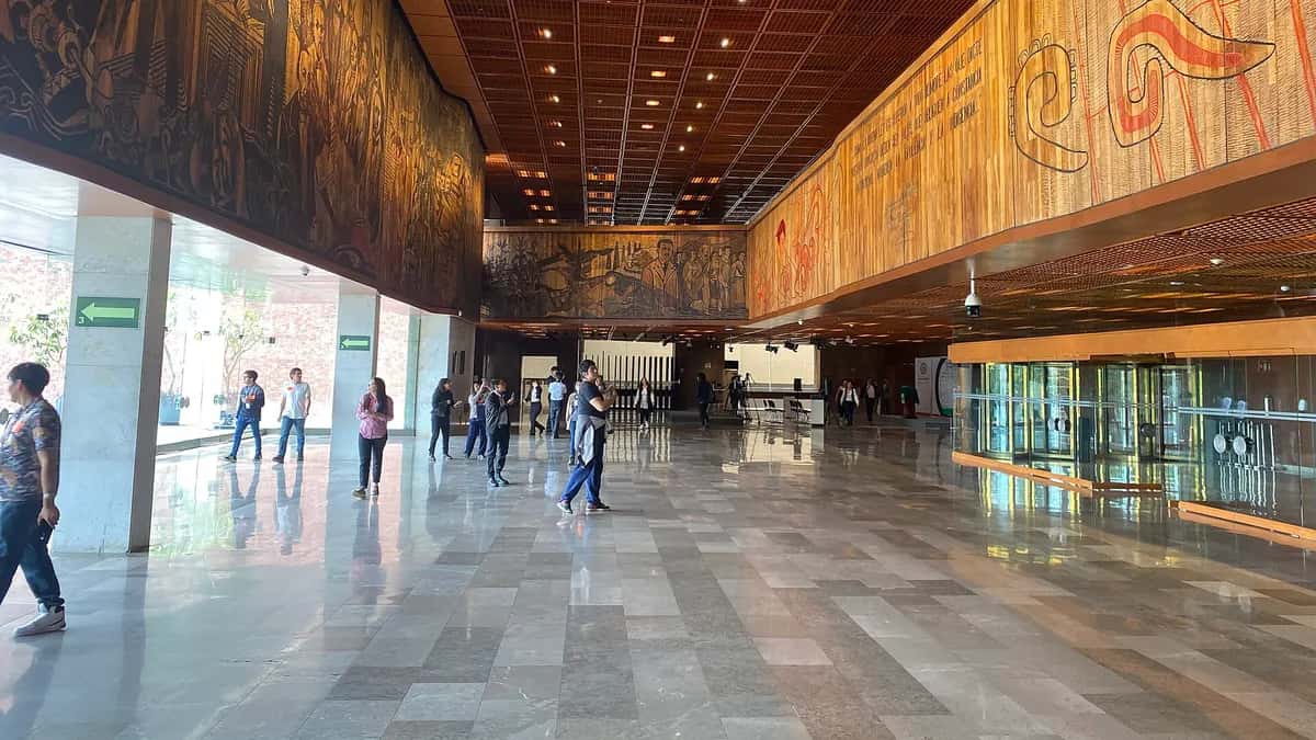 Vestíbulo interior del Palacio Legislativo de San Lázaro