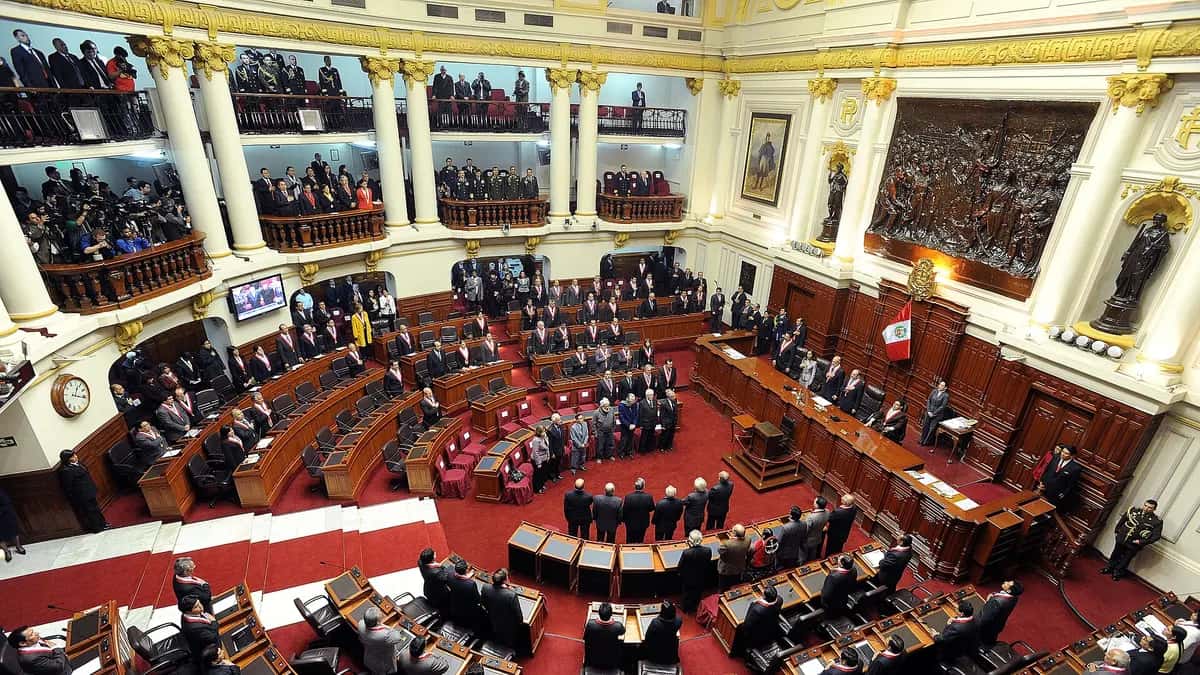 Vista panorámica del hemiciclo del Congreso de la República del Perú