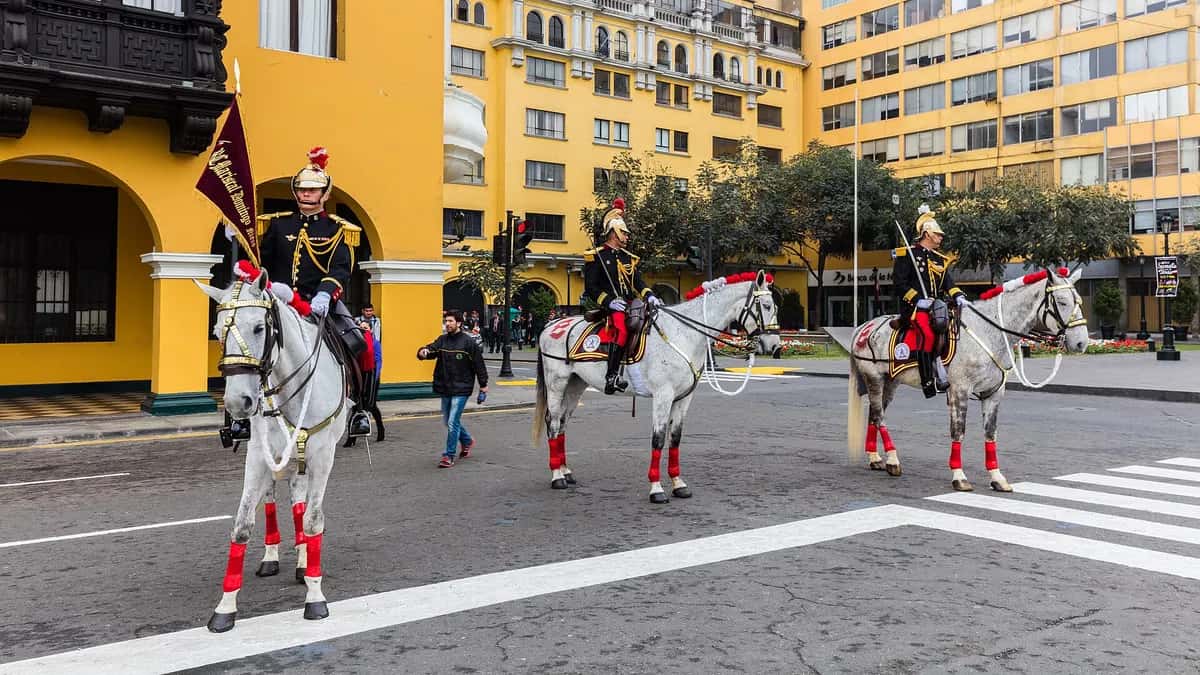 Feriados no Peru em 2027: calendário e feriadões