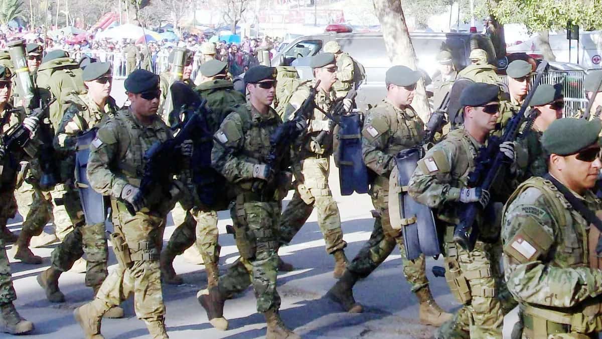 Cuánto gana un militar en Chile: sueldos del Ejército por grado en 2026