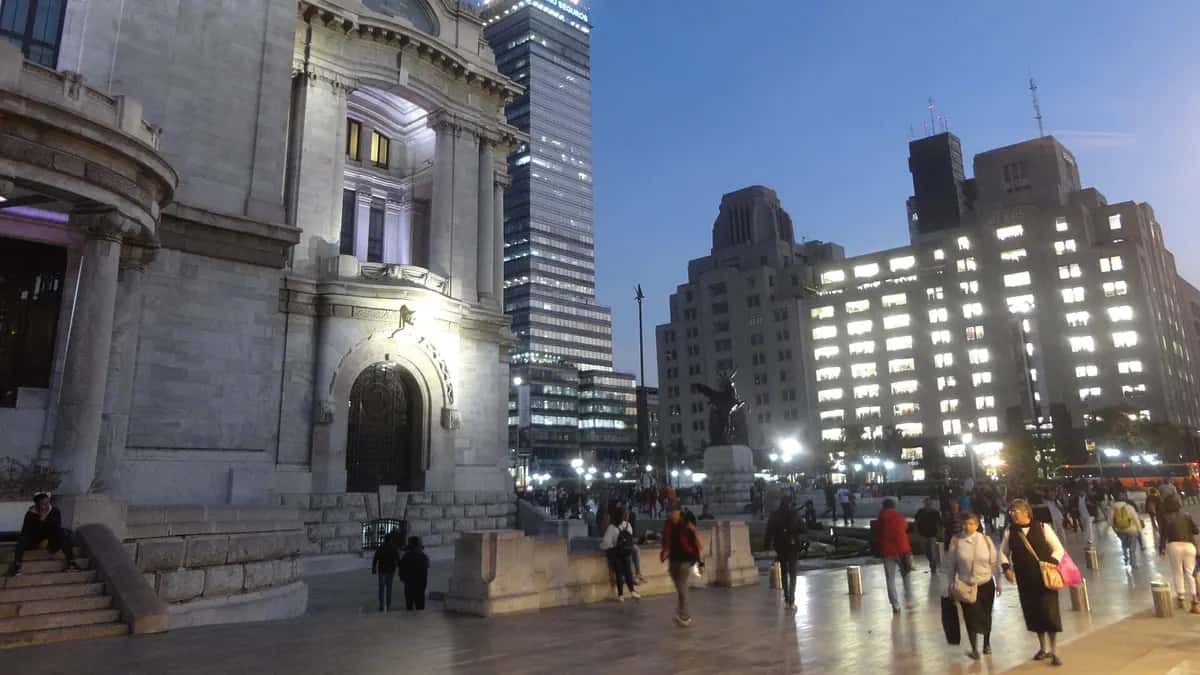 Palácio de Belas Artes e Torre Latino-americana no centro da Cidade do México