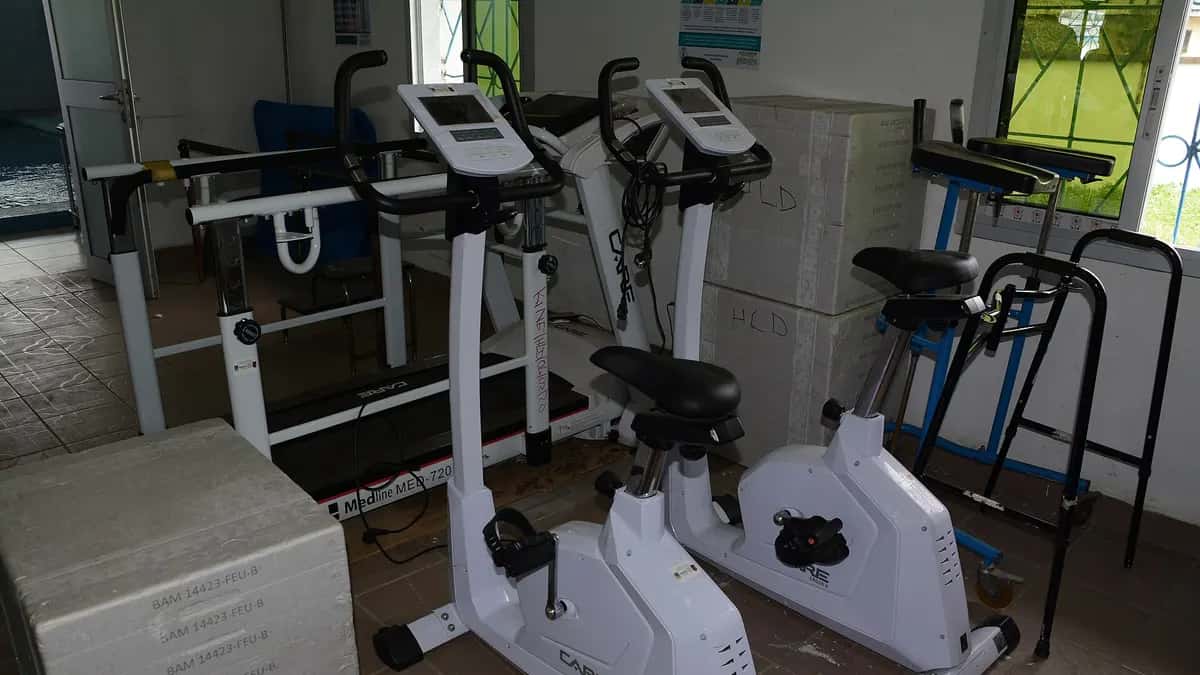 Exercise bikes and equipment in a physiotherapy rehabilitation room